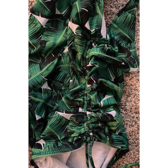 Side Tassel Ruched Swimsuit - Picture 6 of 8